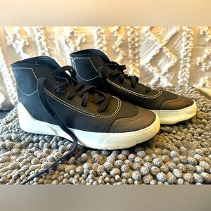 Black size 8 adidas Stella McCartney shoes.